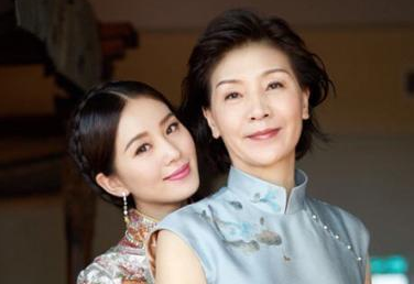 刘诗诗被妈妈调侃 不符合绝世美女的角色