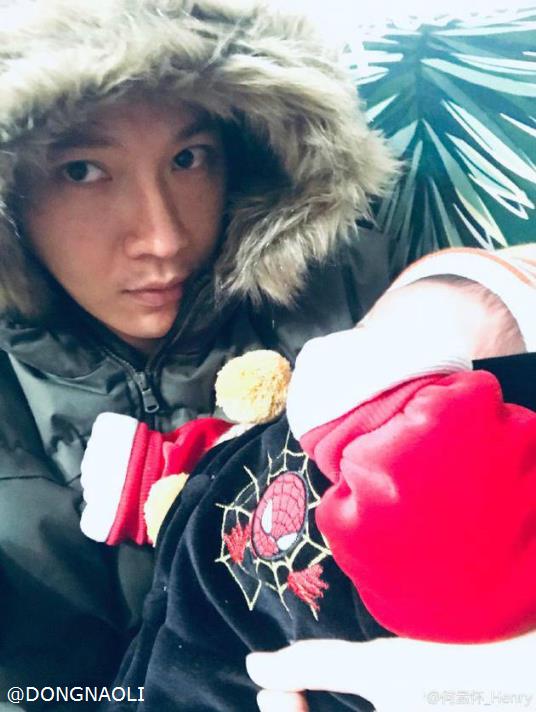 张柏芝绯闻男友晒抱娃照发文:超级奶爸